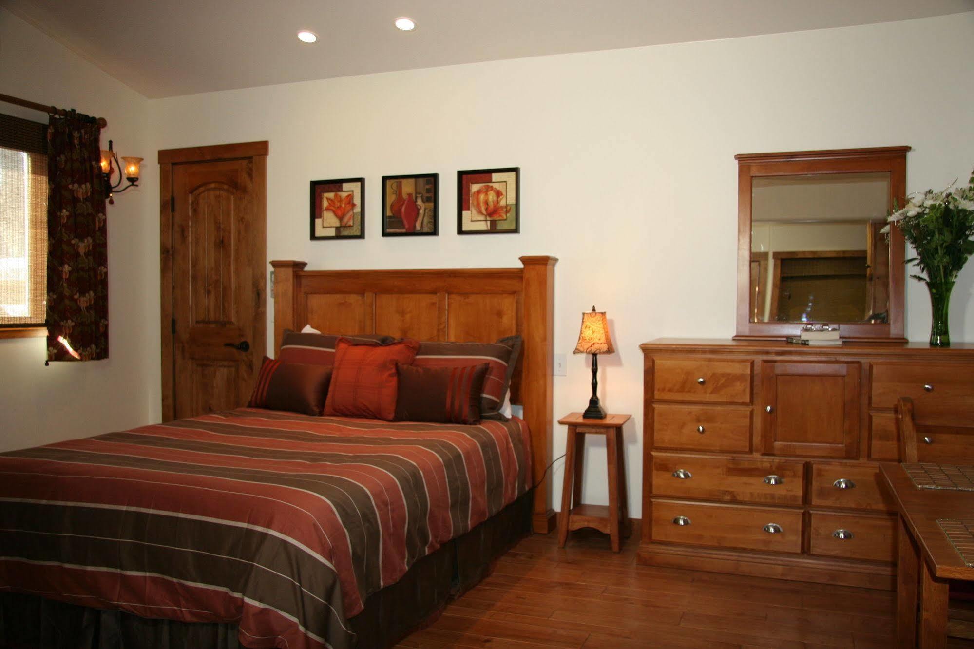 Ojai Retreat & Inn Extérieur photo